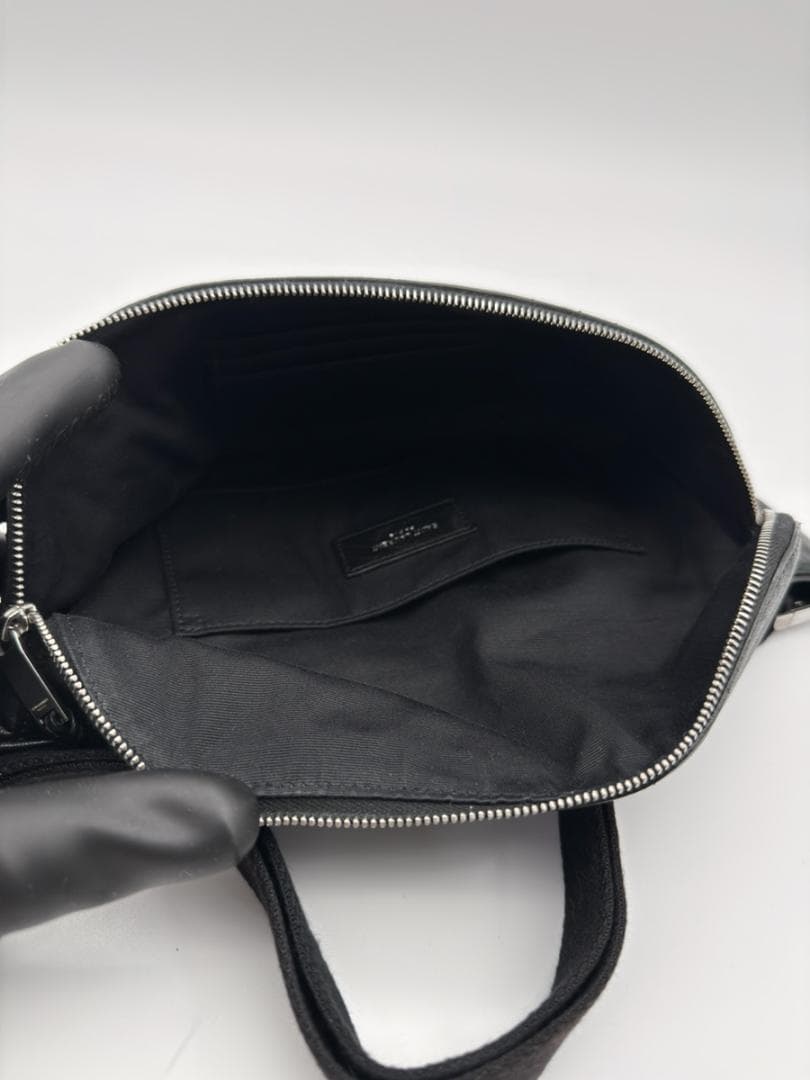 美品◇SAINT LAURENT レザー ボディバッグ ベルトバッグ 黒