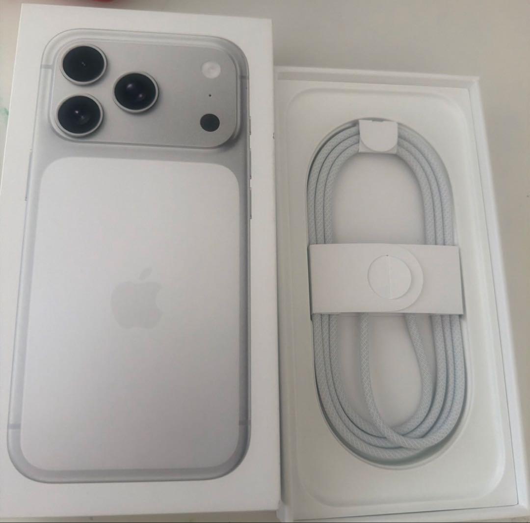 Apple iPhone17Pro 256GB SIMフリー美品