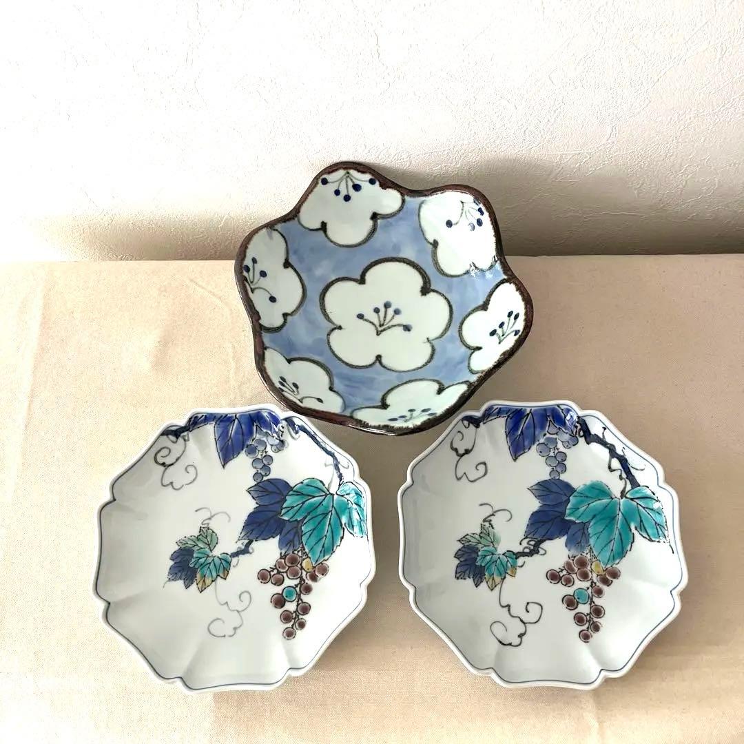 M97○ 【みーです。】葡萄柄お皿２枚も同梱