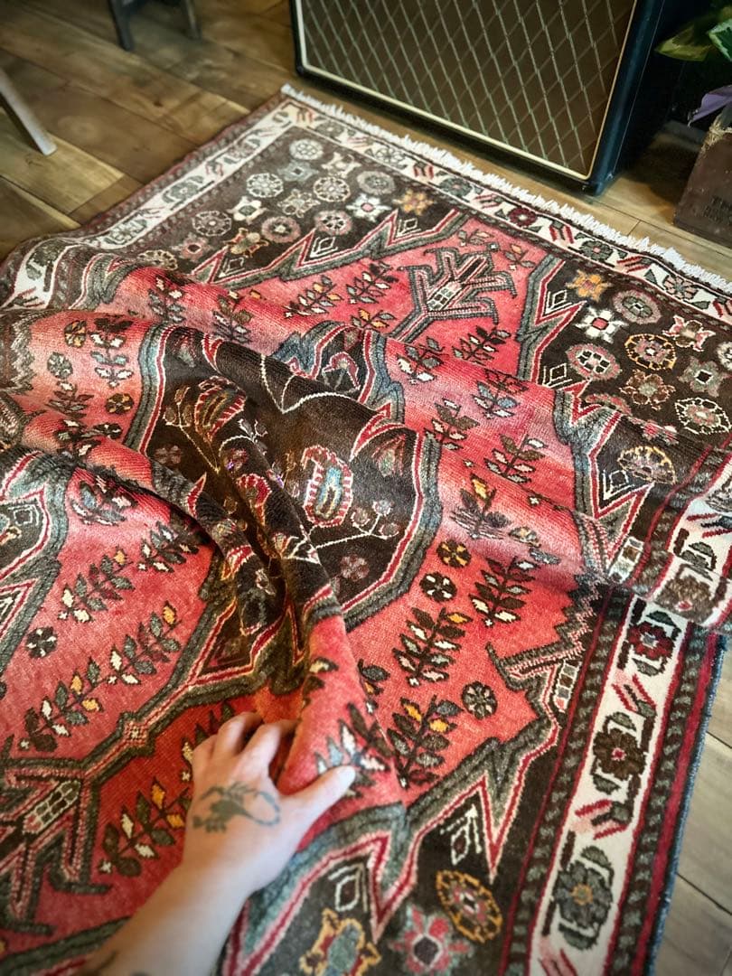 トライバルラグ　ヴィンテージラグ　ペルシャ絨毯　マズラガン　ハマダン　美品