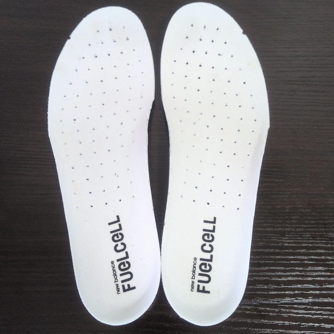 FUELCELL REBEL V4　27.5センチ