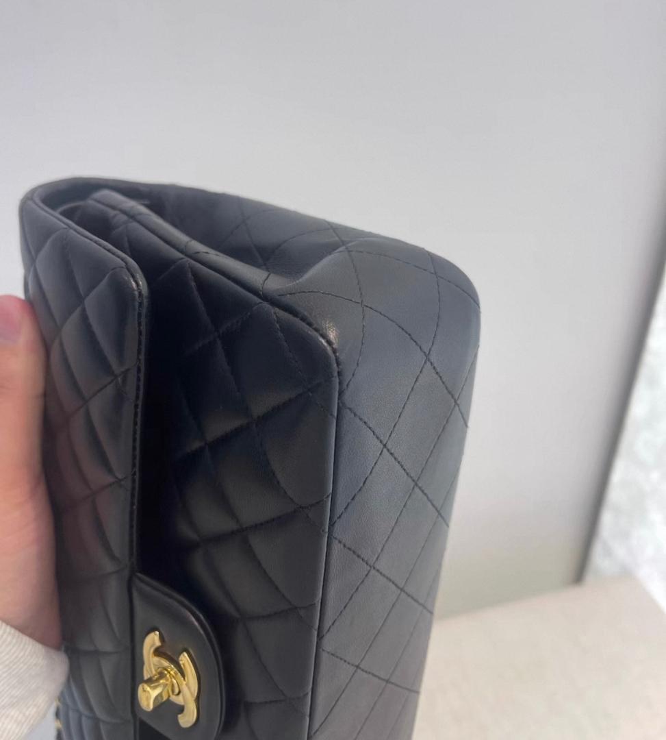 美品 クラシック フラップミディアム ブラック