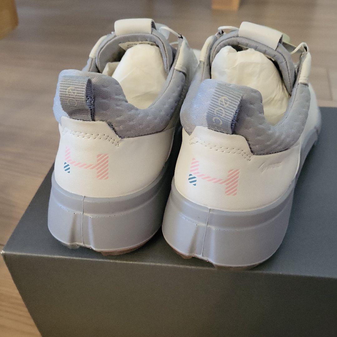 うさ子☆新品未使用‼️ECCO BOAゴルフシューズ☆