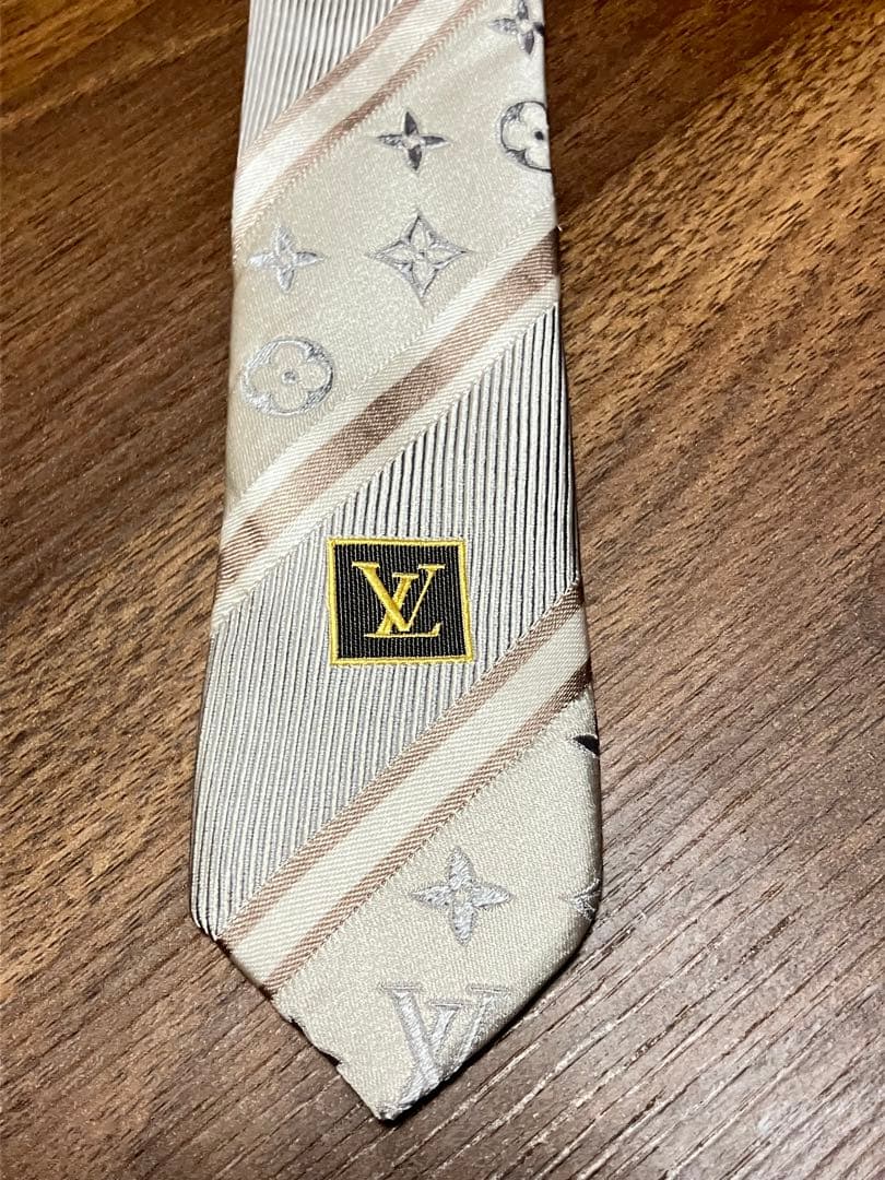 LOUIS VUITTON シルク ネクタイ ベージュ