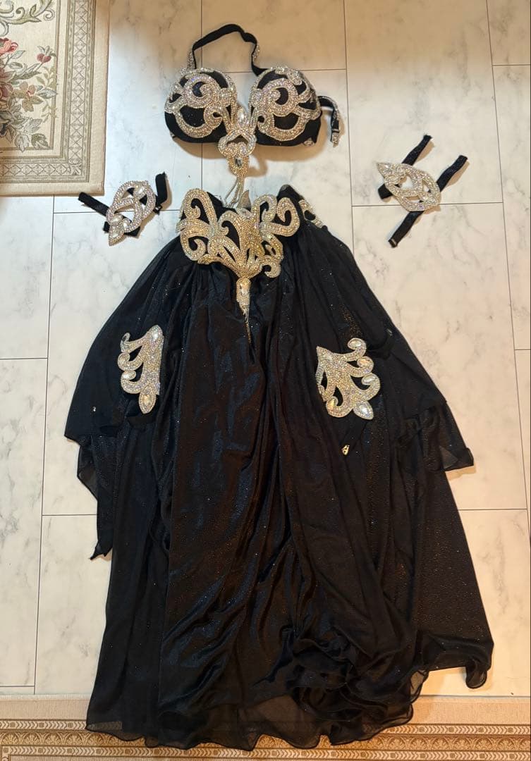 エレガントなベリーダンス衣装 ブラック