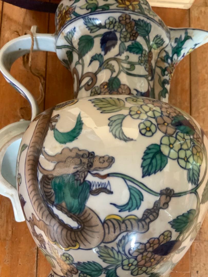 中国美術 闘彩僧帽壺　龍　大清乾隆年製　骨董　アンティーク　手描き