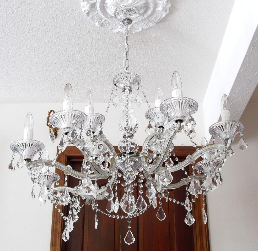 チェコ・ボヘミアンクリスタルガラス☆１２灯シャンデリア☆七色に輝く高純度・高品質