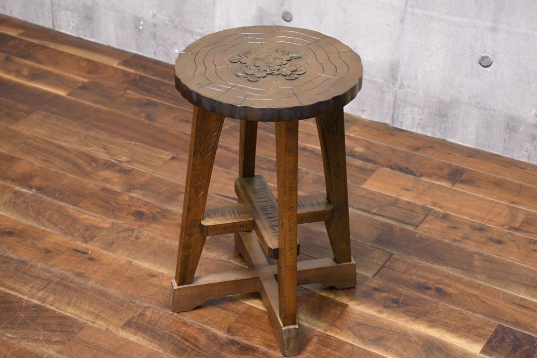 EHK15 伝統工芸 軽井沢彫り スツール 桜彫刻 細密彫刻 丸椅子 飾り台