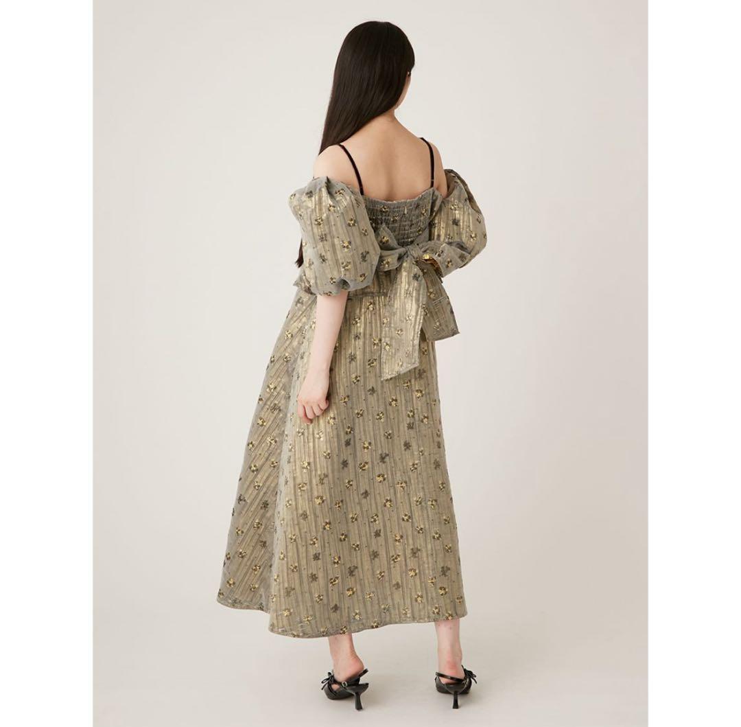 値下げ中 LILY BROWN 完売品 ペプラムジャガードワンピース 美品