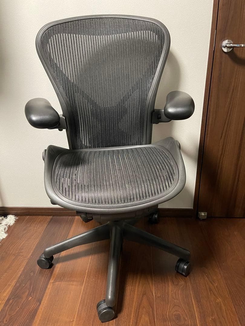 Herman Miller アーロンチェア　Bサイズ　フル装備