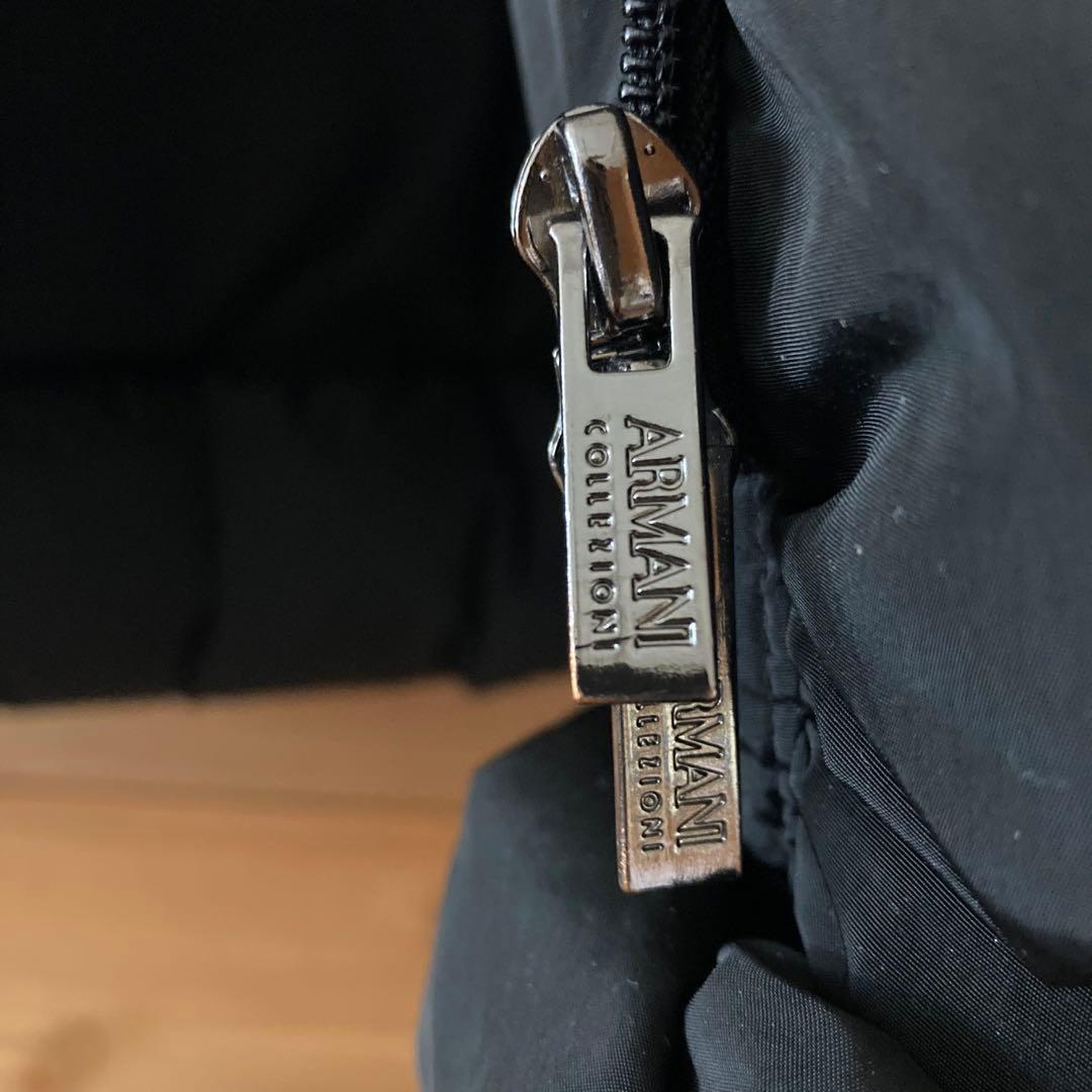美品　ARMANI COLLEZIONI ダウンジャケット　ブラック