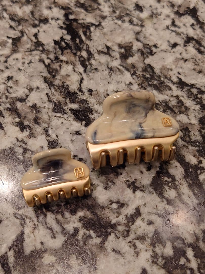 ま*ん様 ALEXANDRE DE PARIS 機内販売ヘアクリップ 2個セット