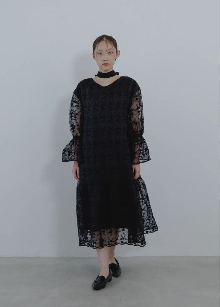 YOURMLE ブラックレースフレアスリーブワンピース