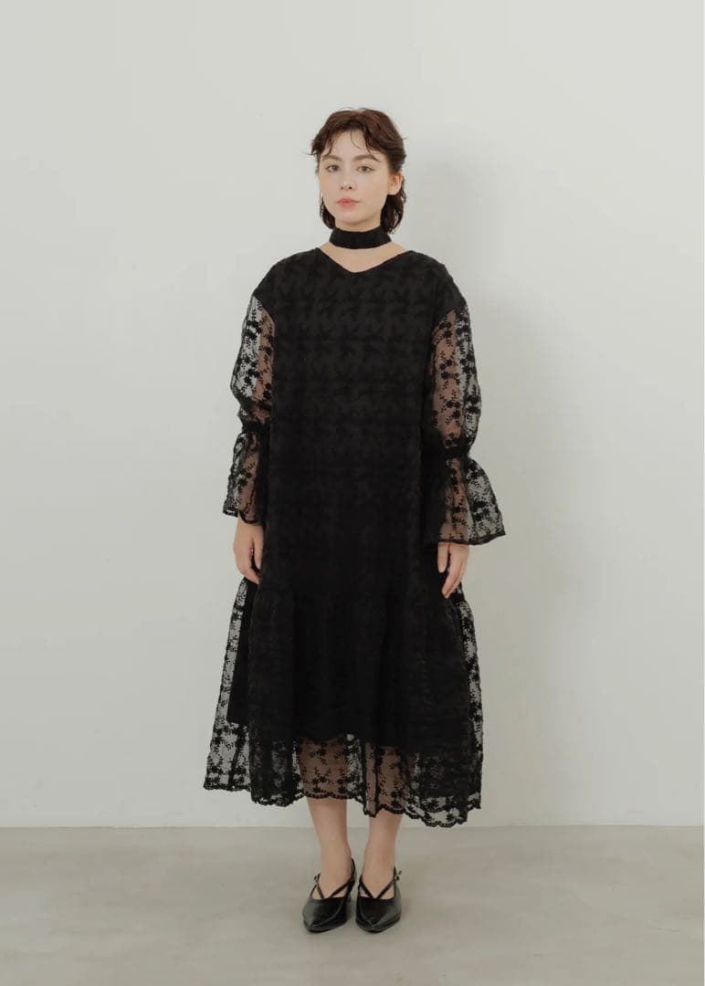 YOURMLE ブラックレースフレアスリーブワンピース