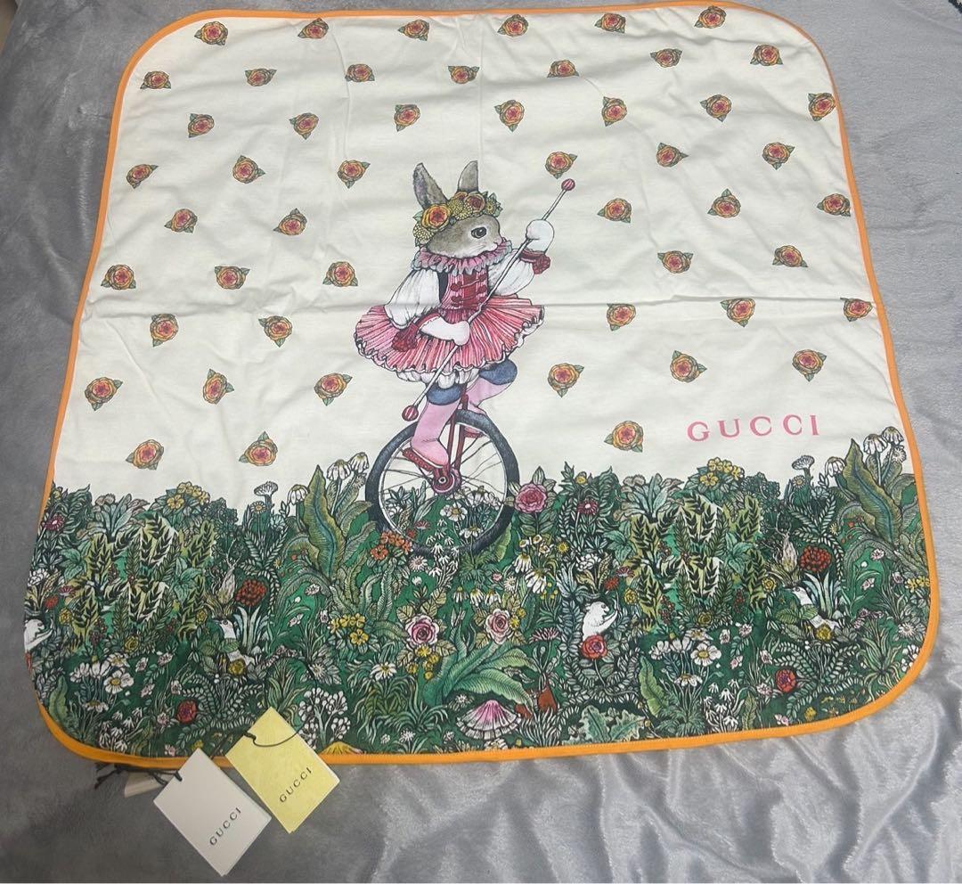 【新品未使用】グッチ　ヒグチユウコ ラビット柄ブランケット 664180
