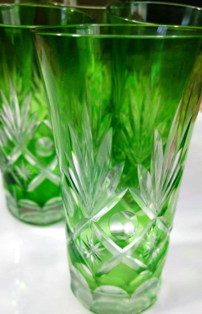 ♥素敵な演出♥【豪華に８角切子グラス】♥【2ステージ演出素敵な白長皿】ダブル４組