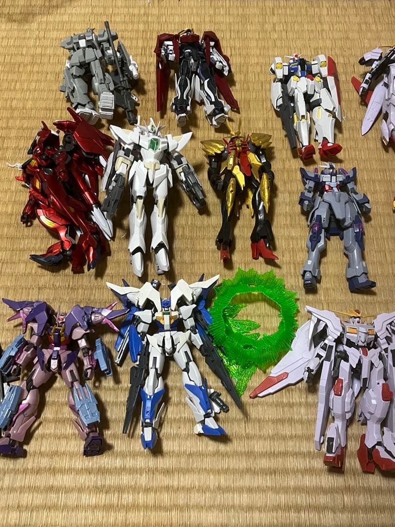 ガンプラ組済みまとめ売り　ダブルオースカイ等