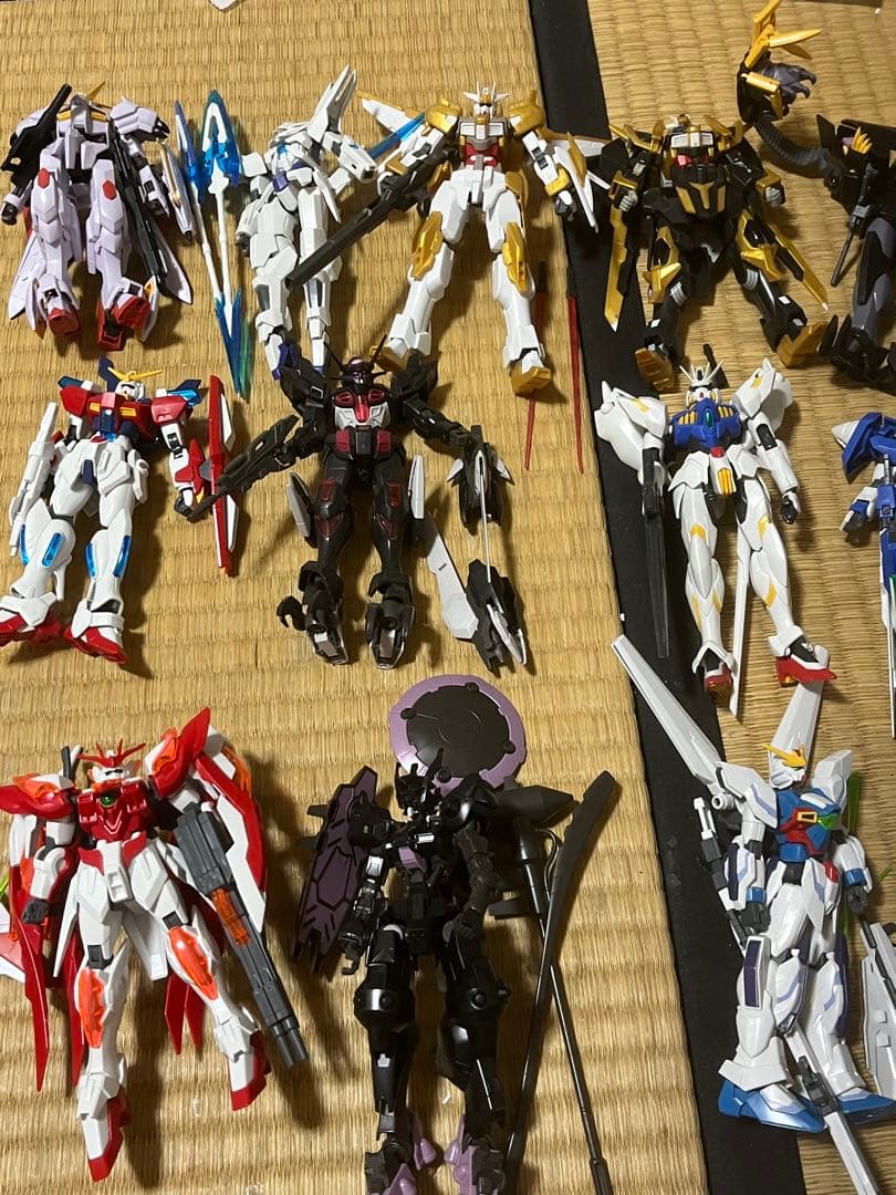 ガンプラ組済みまとめ売り　ダブルオースカイ等