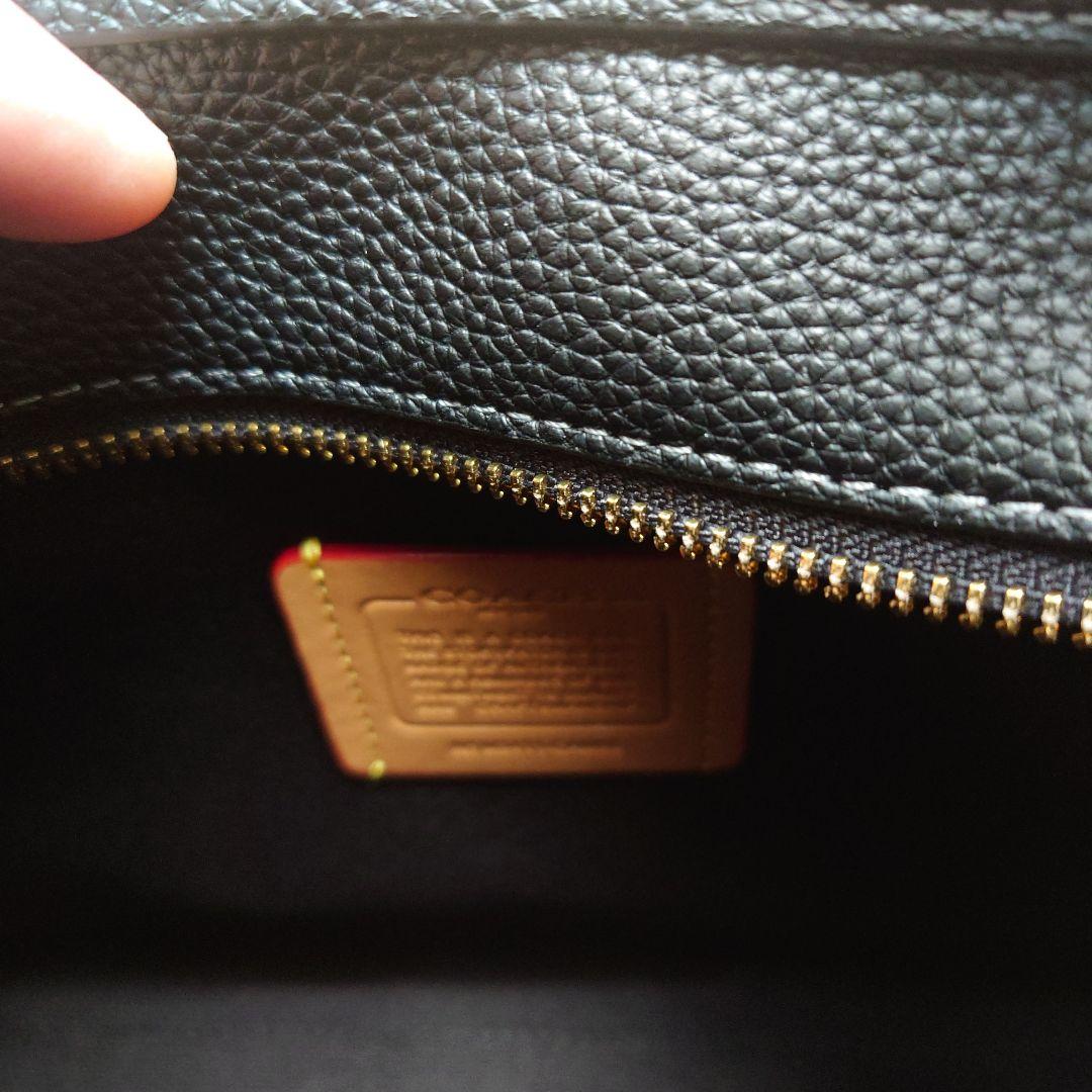 ✨COACH ✨新品ブラックトートショルダーストラップ付きバッグCAM66‼️