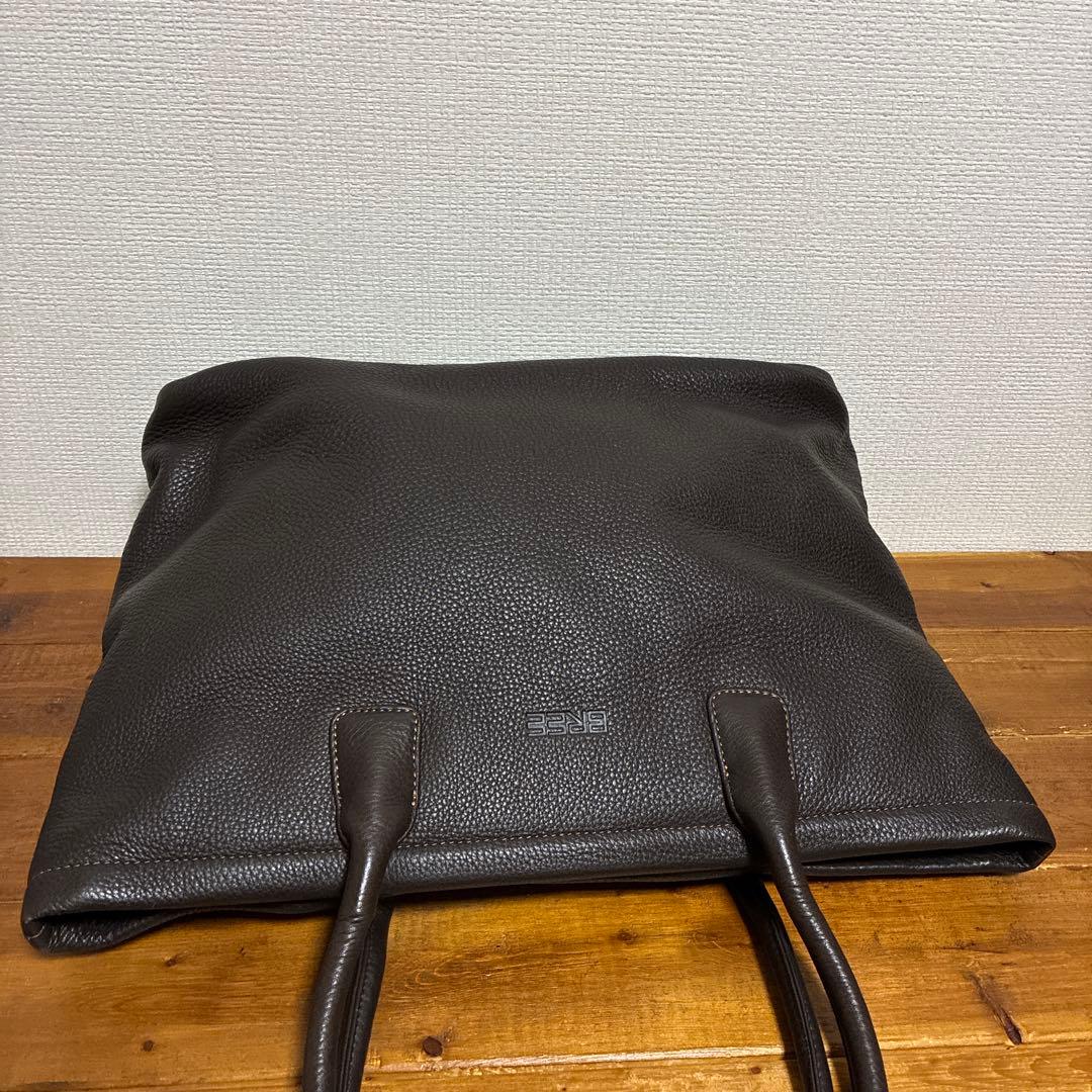 BREE ブリー A4収納 肩掛け可　ビジネスバッグ トートバッグ レザー 本革