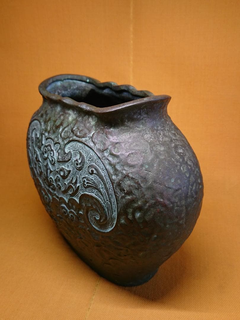 【美品】青銅　壷　銅製　古玩　花器　置物　インテリア　工芸品　美術品　A1457