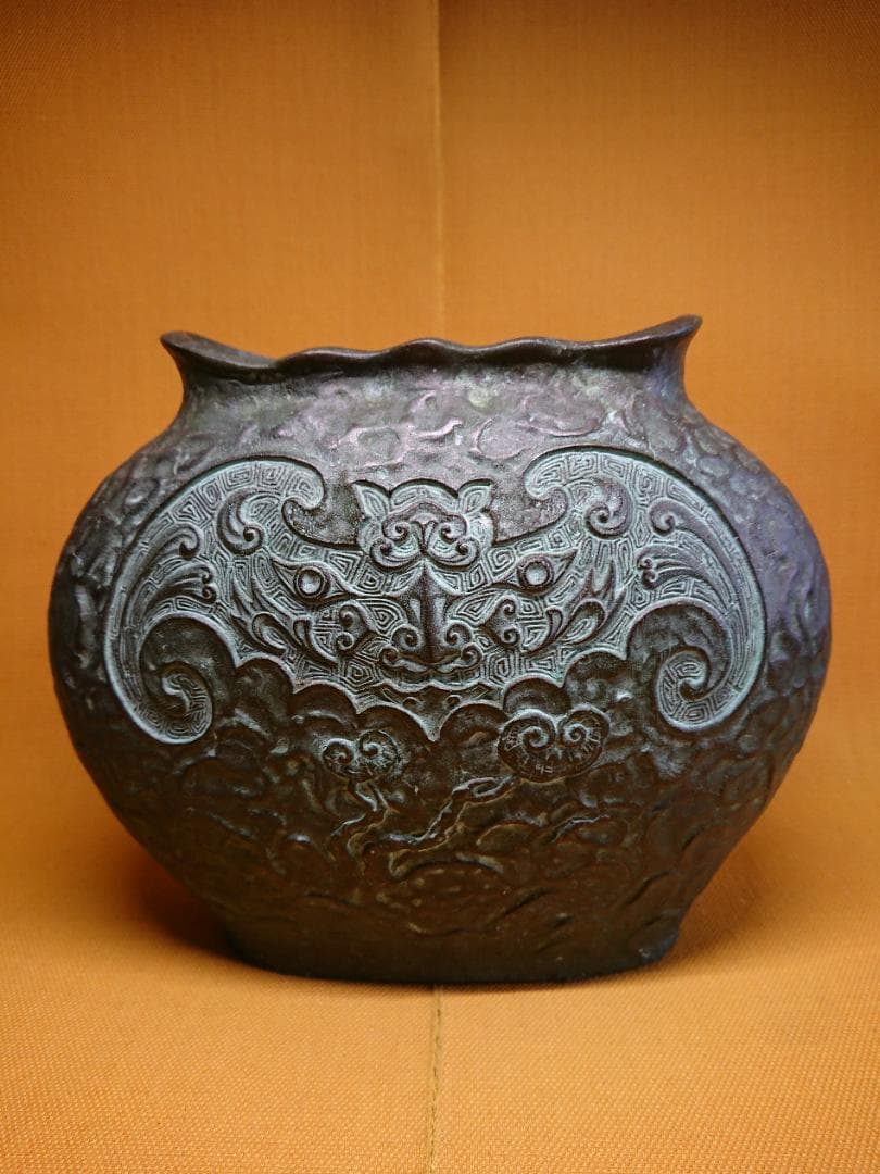 【美品】青銅　壷　銅製　古玩　花器　置物　インテリア　工芸品　美術品　A1457