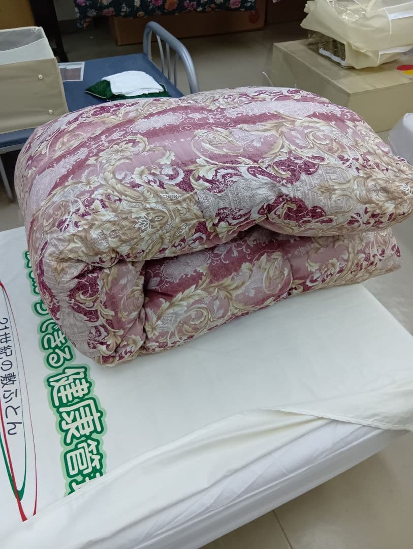 増量羽毛布団フランス産ホワイトダックダウン90%1.3kg入り150x210cm