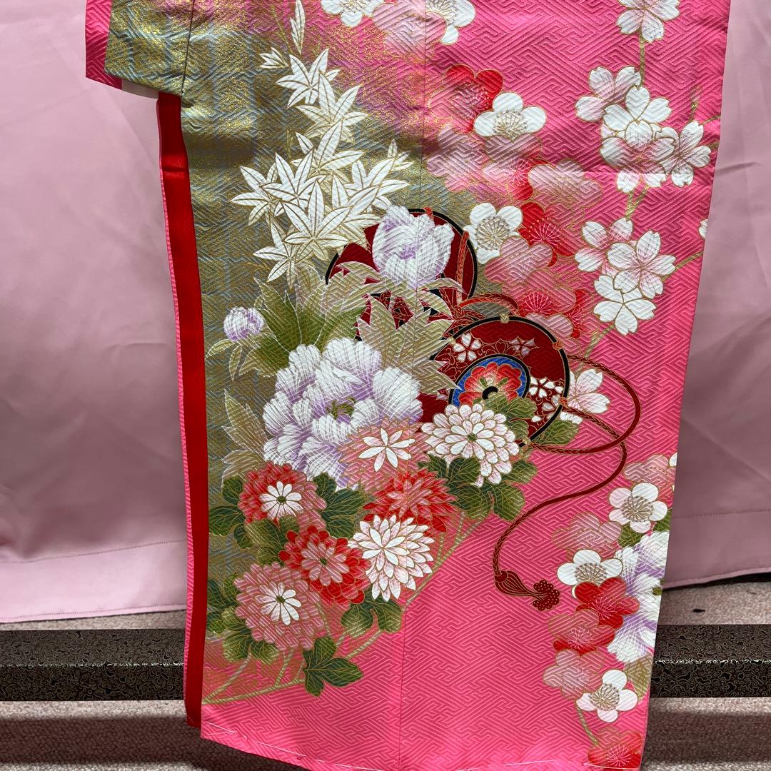 ☆☆年末特別お値引き☆☆四つ身　着物　七五三　七歳　正絹　ピンク