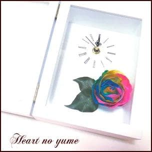 【高級プリザーブドフラワー】レインボーローズ 花時計　フォトフレームLサイズ