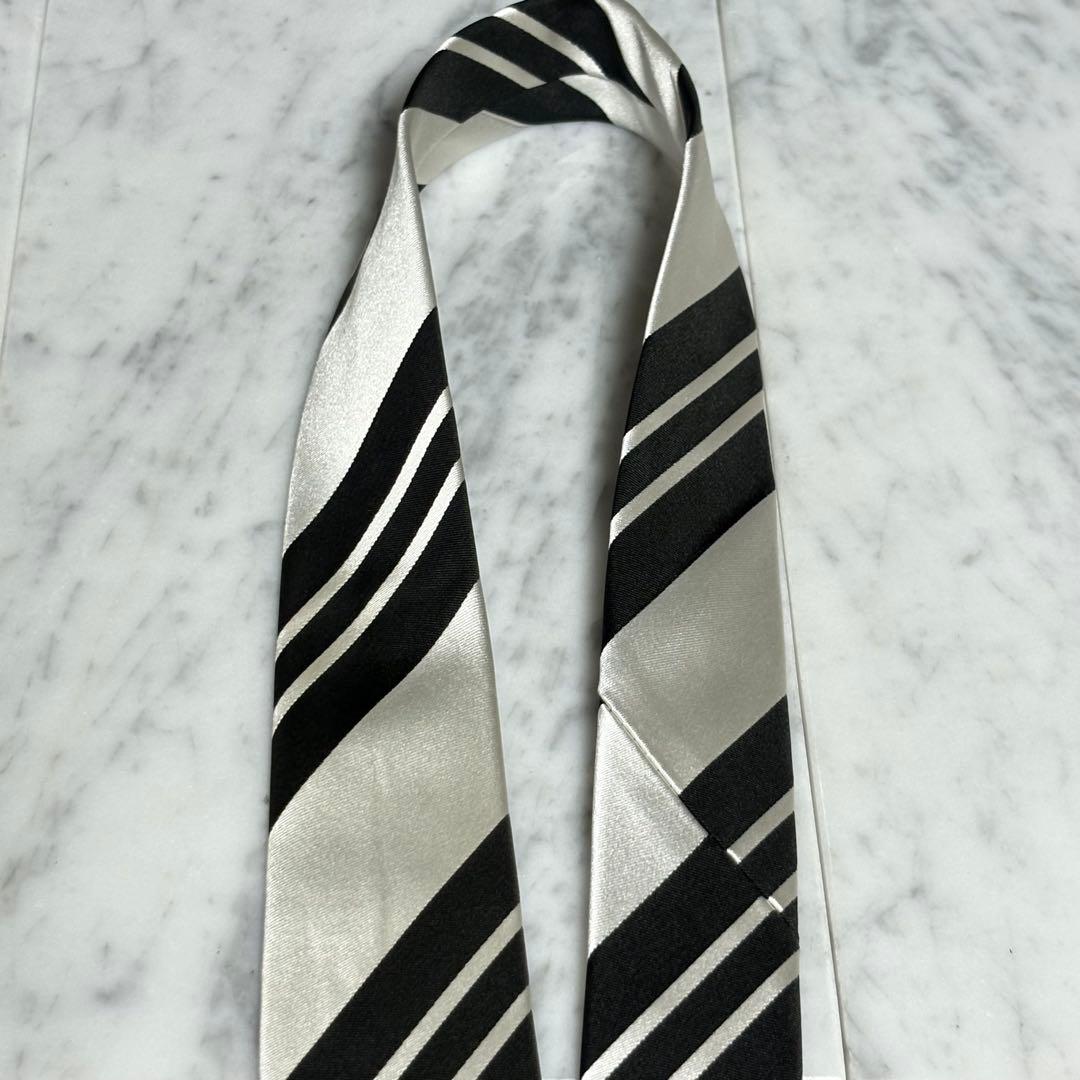 GUCCI ネクタイ ストライプ シルバー ブラック ナロータイ