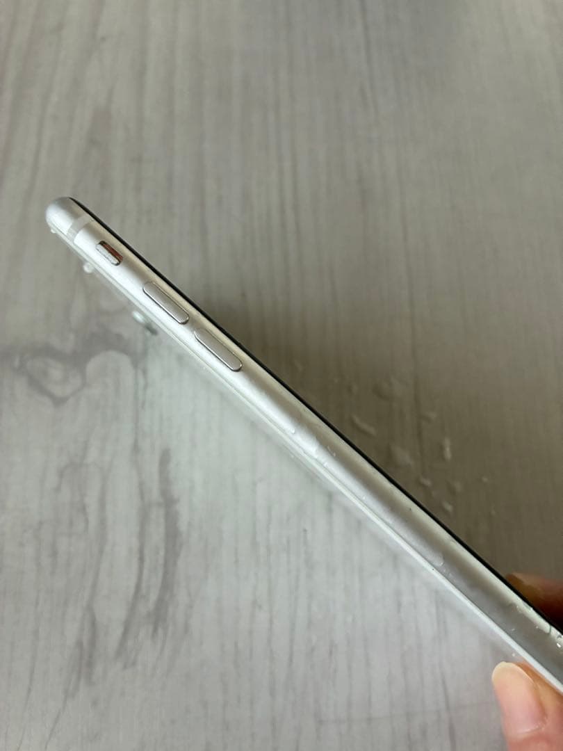 Apple iPhone SE 第2世代(SE2)ホワイト 中古