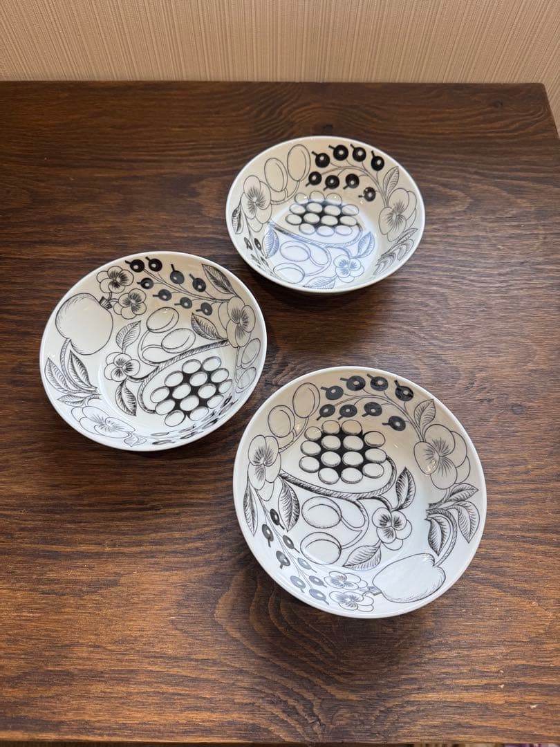 フィンランド製　アラビア　ブラックパラティッシ　ボウル