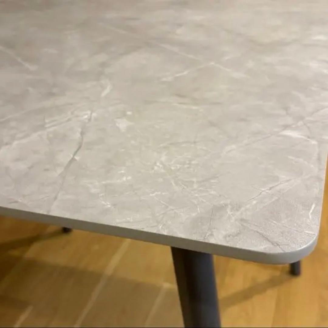 大理石風正方形ダイニングテーブル 2人用　80cm