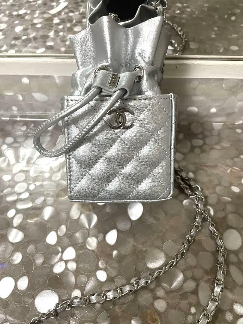 新品未使用！シャネル★CHANEL★非売品★ノベルティ★シルバー★キルティング