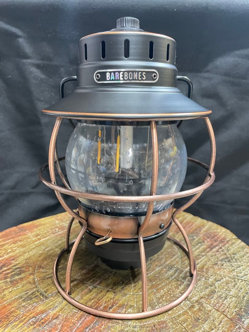 【新品未使用】ベアボーンズ　レイルロードランタンLEDアンティークブロンズ＋ホヤ