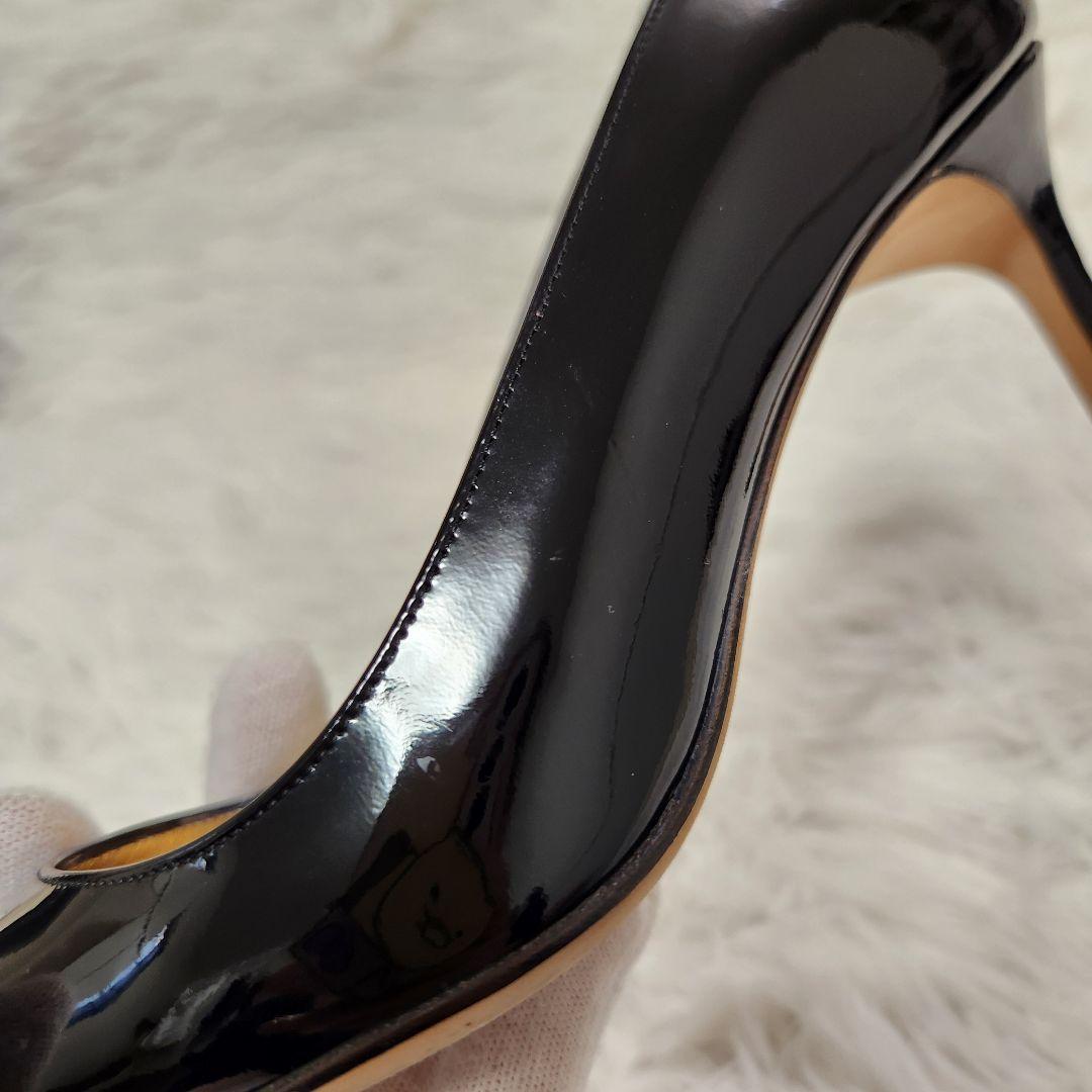 MANOLO BLAHNIK ブラック ハイヒール　エナメル　パンプス