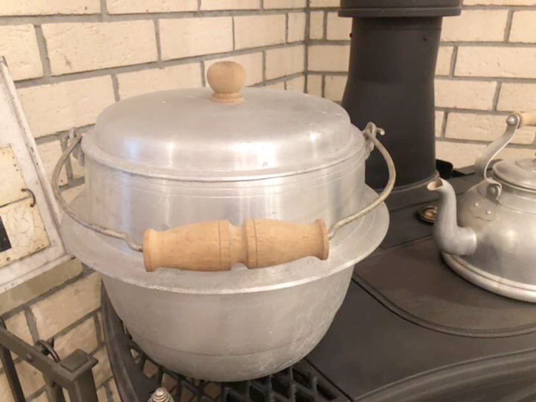 匿名配送メルカリ便　購入金額28,000持ち手や取っ手が可愛すぎる　蒸し器　お釜