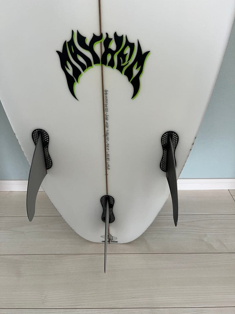 Lost Mayhem ショートボード ホワイト