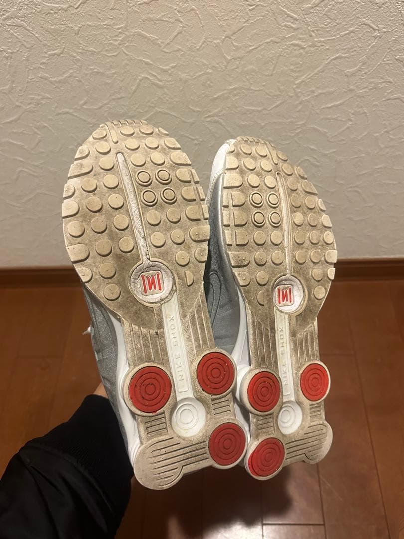 ナイキ　ショックスr4 ウィメンズ