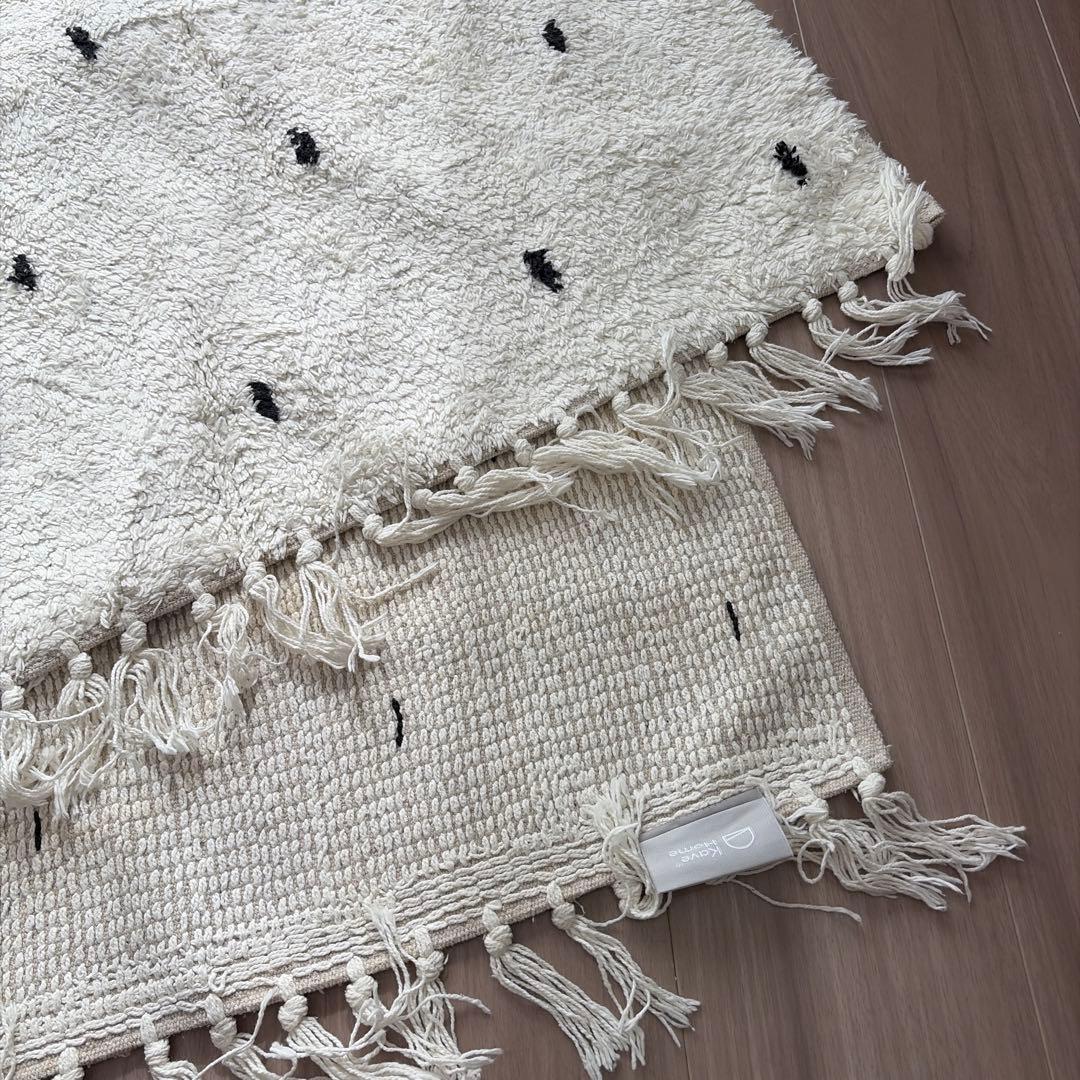 ラグドット絨毯