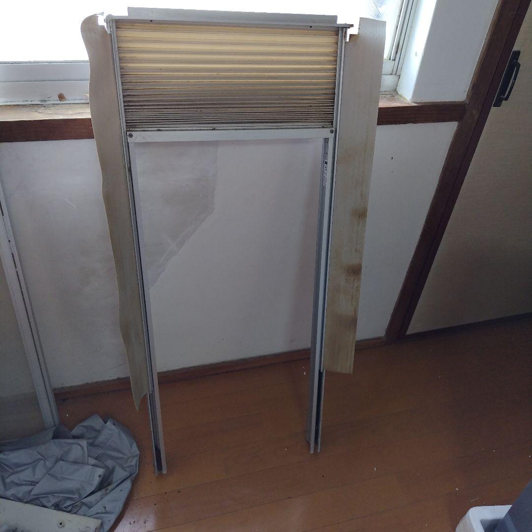 窓用ルームエアコン　KOIZUMI　小泉　KAW-1827