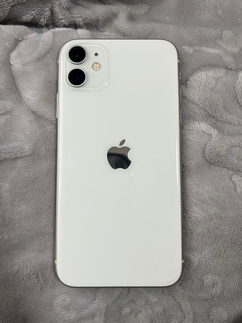 iPhone 11 64GB SIMフリー