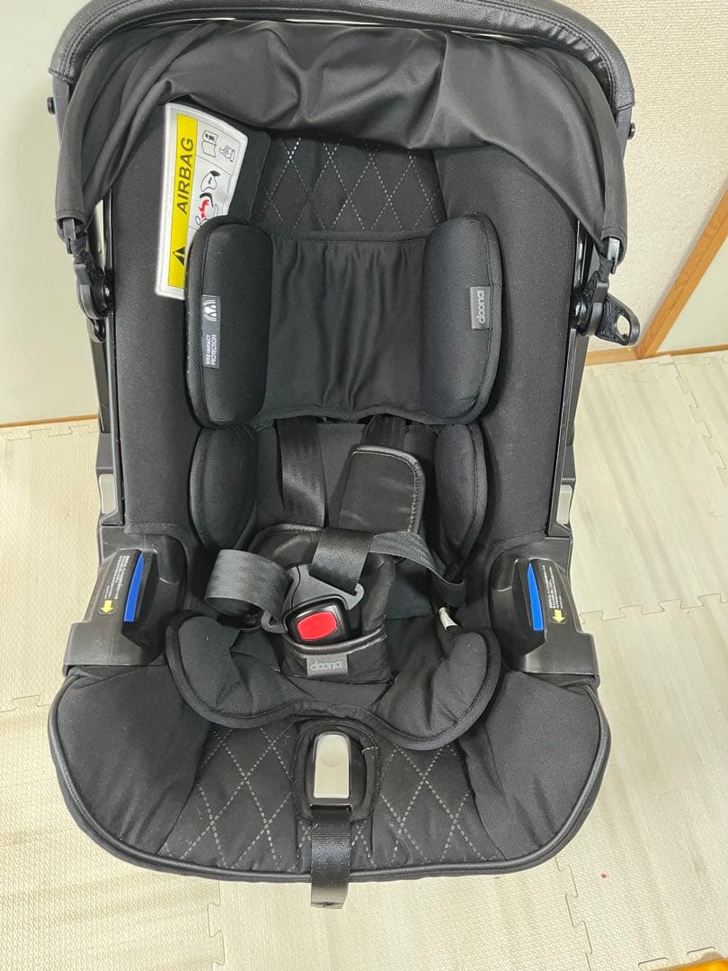 doona ミッドナイト [リミテッドエディション] & ISOFIXベース