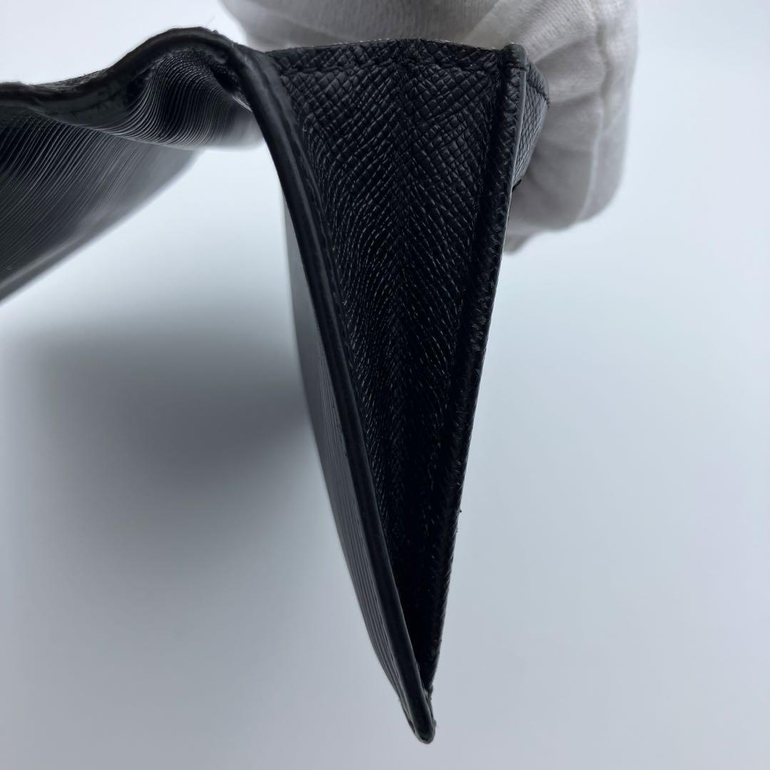 ルイヴィトン エピ ポルトフォイユ ブラザ 黒 M60622 長財布