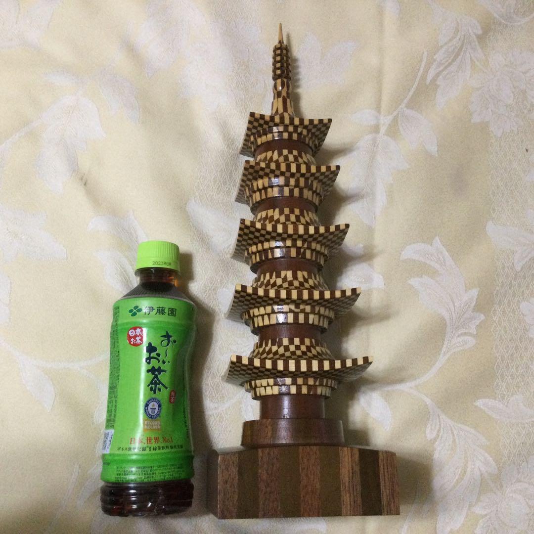 【廃版希少品】工芸品　箱根寄木細工　五重塔　高さ38cm