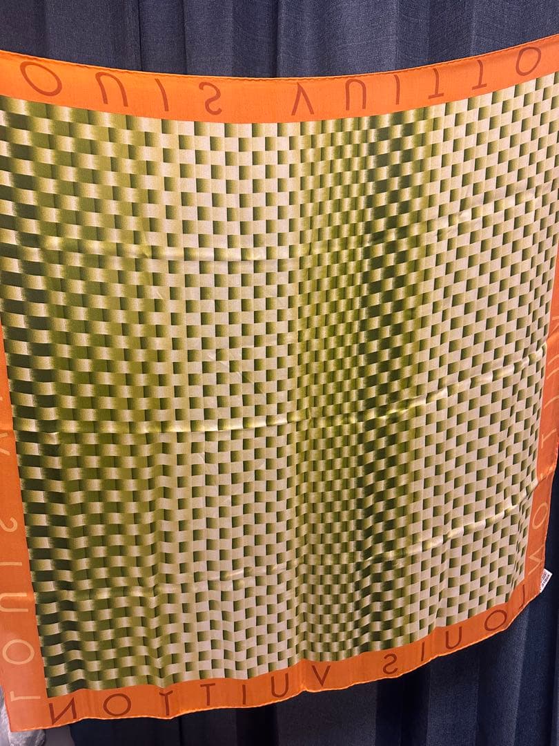 【美品】ルイヴィトン ダミエ スカーフ みどり オレンジ シルク100％