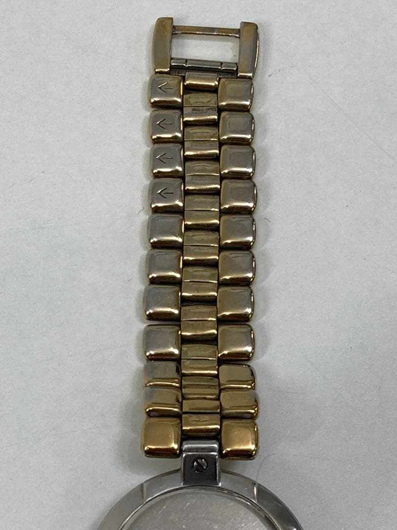 RADO ラドー　ブラック　ゴールド クォーツデイト　腕時計　稼働品