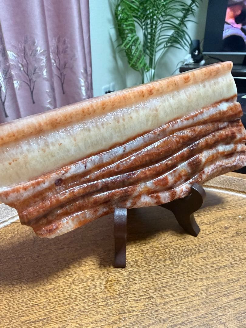 新品超大バラ肉石奇石 天然観賞石 めのうの原石 豚肉石　台座込み　希少　送料無料