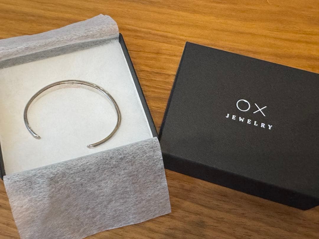 OX JEWELRY Silver Curve Bangle MBアイテム