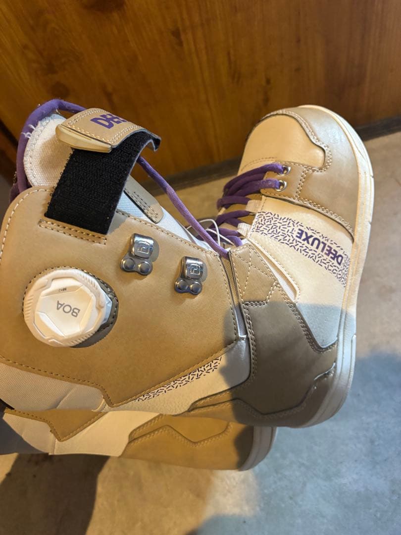 DEELUXE DNA ２４.５センチ